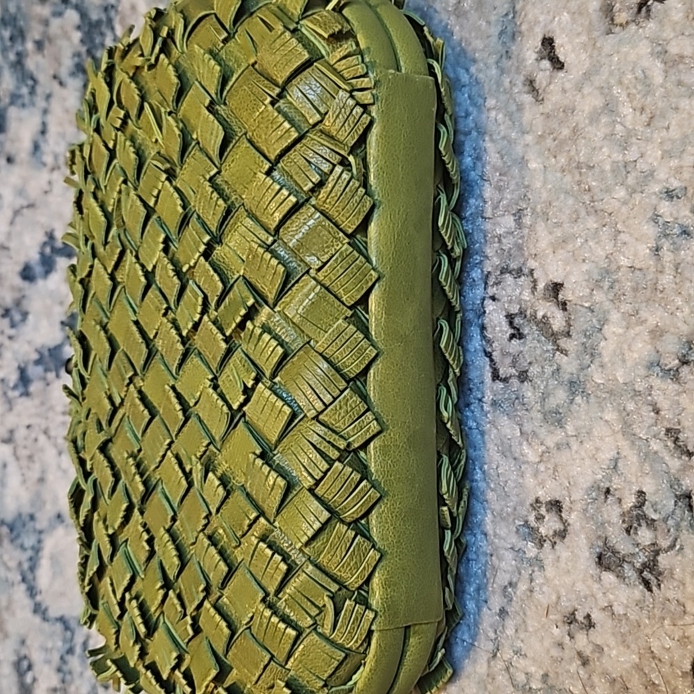 Bottega Veneta Knot Clutch - Picture 5 of 5